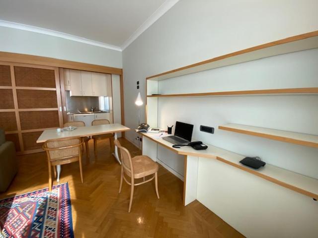 Residence Borgonuovo Uno Apartments Milan Exterior photo